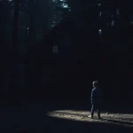 Daddy’s Head redefine el terror con una profunda tristeza humana